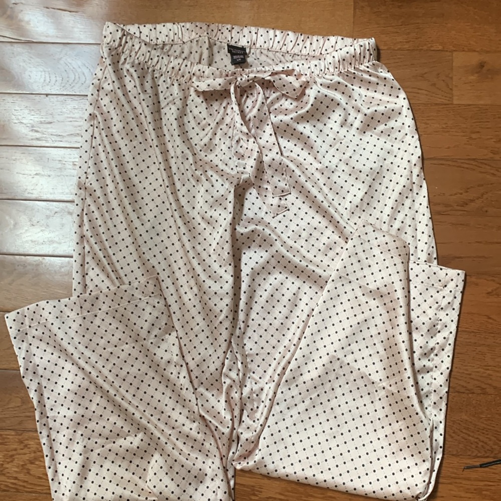 NWOT Victoria’s  secrets two piece sleepwear size large - Picture 4 of 5